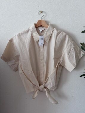 Banana Republic Neutral Button-Up Shirt in Cream